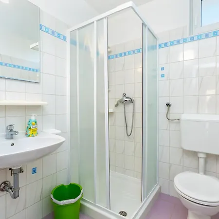 Alojzija - Srednji First Floor - Mpolo * Medulin