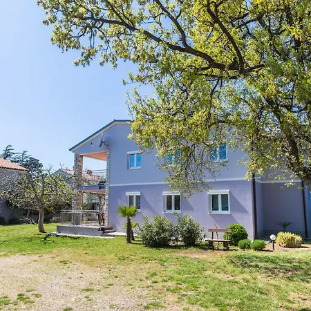 Alojzija - Srednji First Floor - Mpolo * Medulin