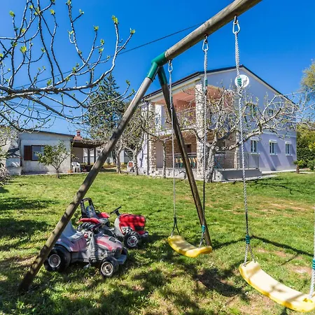 Alojzija - Srednji First Floor - Mpolo Appartamento Medolino