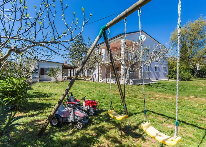 Alojzija - Srednji First Floor - Mpolo Appartamento Medolino