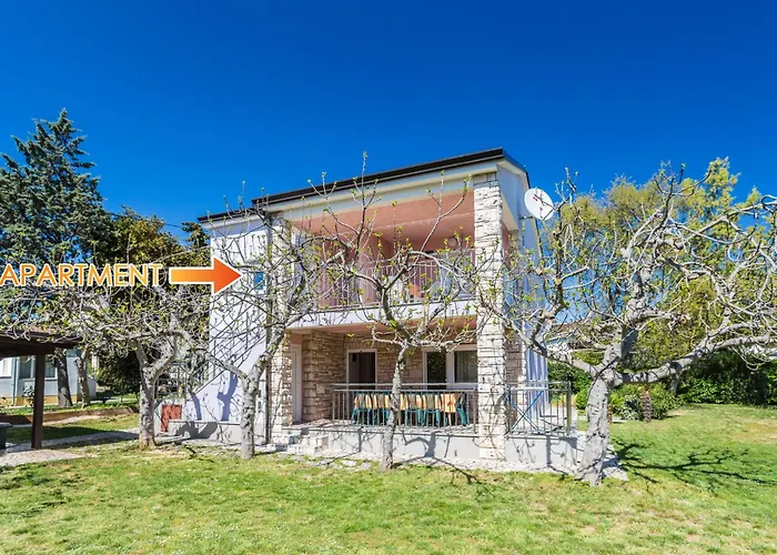 Alojzija - Srednji First Floor - Mpolo Medolino